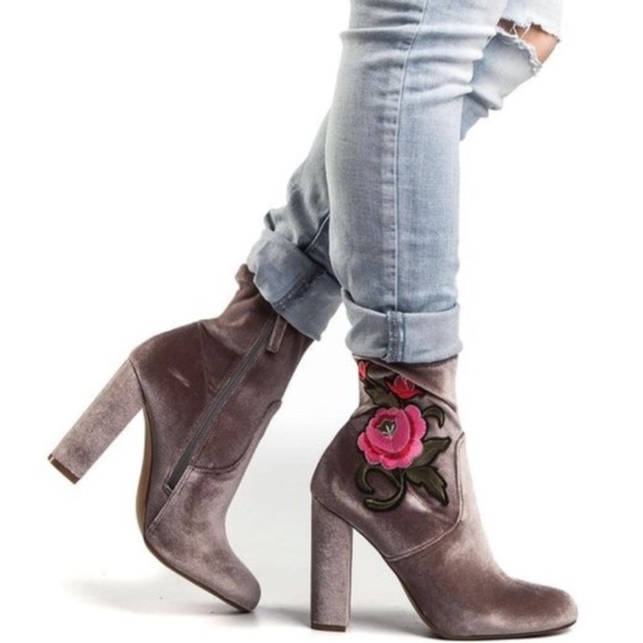 Steve Madden Shoes - Steve Madden "Edition" Gray Floral Ankle Booties